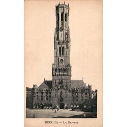 CPA Bruges Beffroi de Bruges Grand-Place Belgique vue générale
