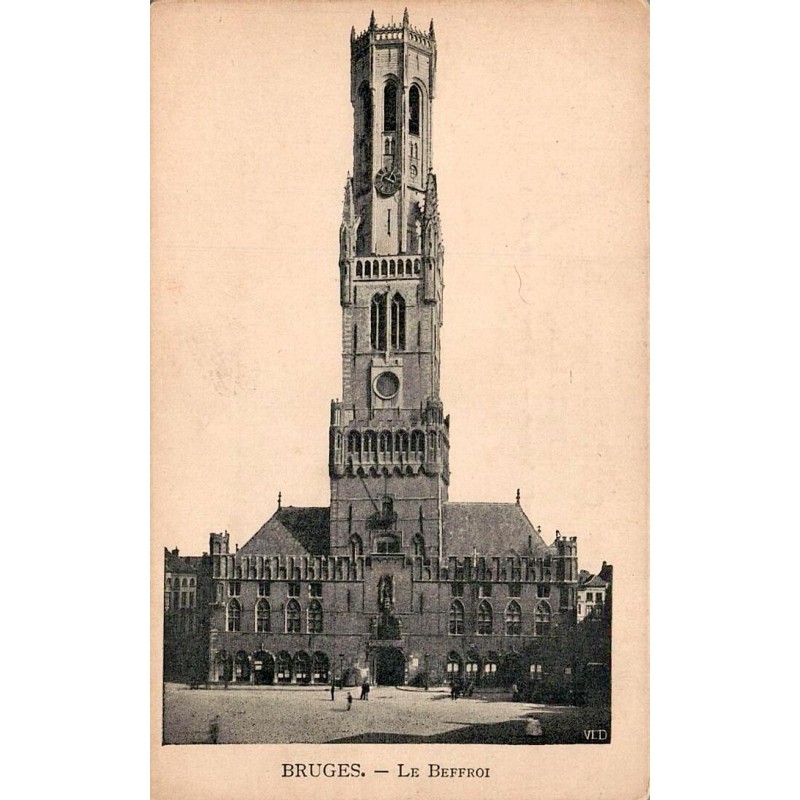 CPA Bruges Beffroi de Bruges Grand-Place Belgique vue générale