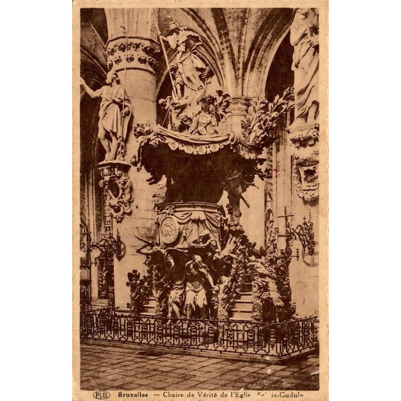 CPA Bruxelles Chaire de Vérité de l'église Sainte-Gudule vue intérieure