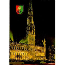 CPM Hôtel de Ville de Bruxelles illuminé de nuit Grand-Place Belgique circulée en 1974