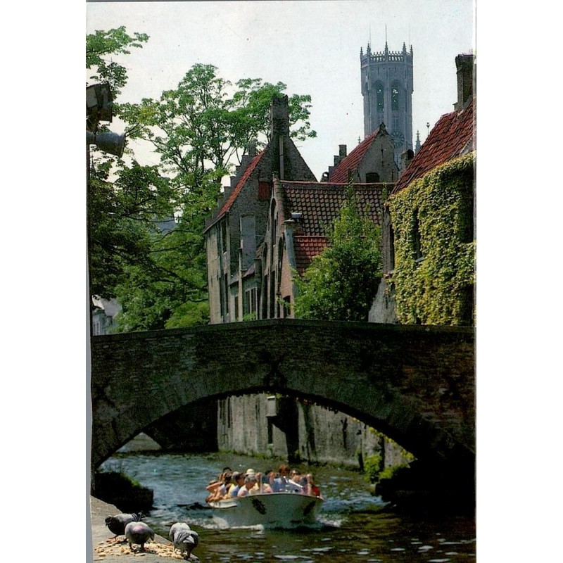CPM Brugge Quai Vert Peerdenbrug Beffroi Bruges Belgique canal carte postale moderne