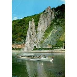CPSM Dinant Rocher Bayard bateau touristique Meuse Belgique carte postale
