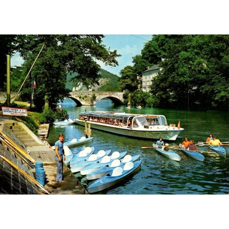 CPSM Dinant Meuse bateaux vedettes descente Lesse Belgique