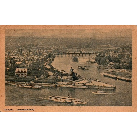 CPA Koblenz Deutsches Eck confluence Moselle Rhin avec bateaux et vue panoramique Allemagne