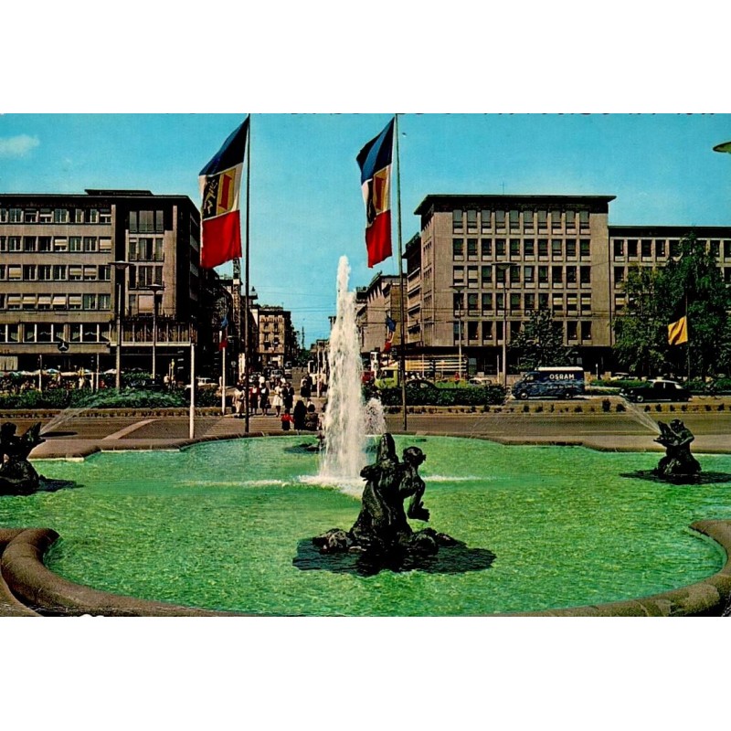 CPSM Mannheim Allemagne Blick auf die Planken fontaine centre-ville années 1960