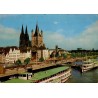 Cologne vue du Rhin avec cathédrale, Groß St. Martin et bateaux sur les quais en 1973