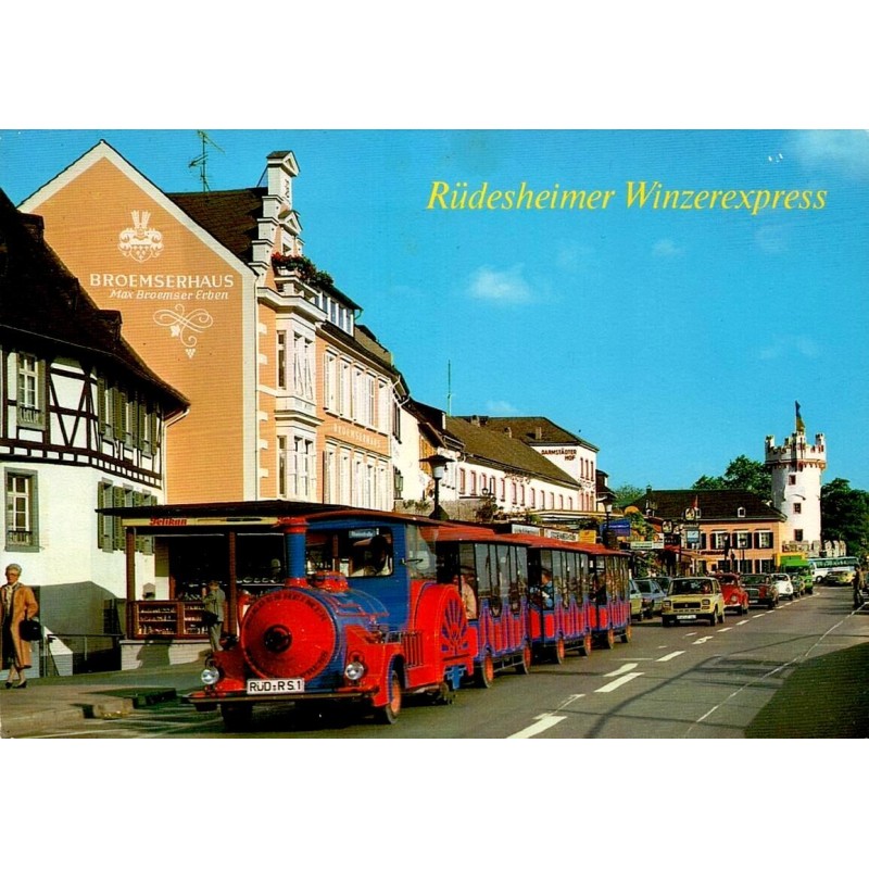 Rüdesheim am Rhein, Winzerexpress dans la Rheinstrasse avec Brömserburg en arrière-plan