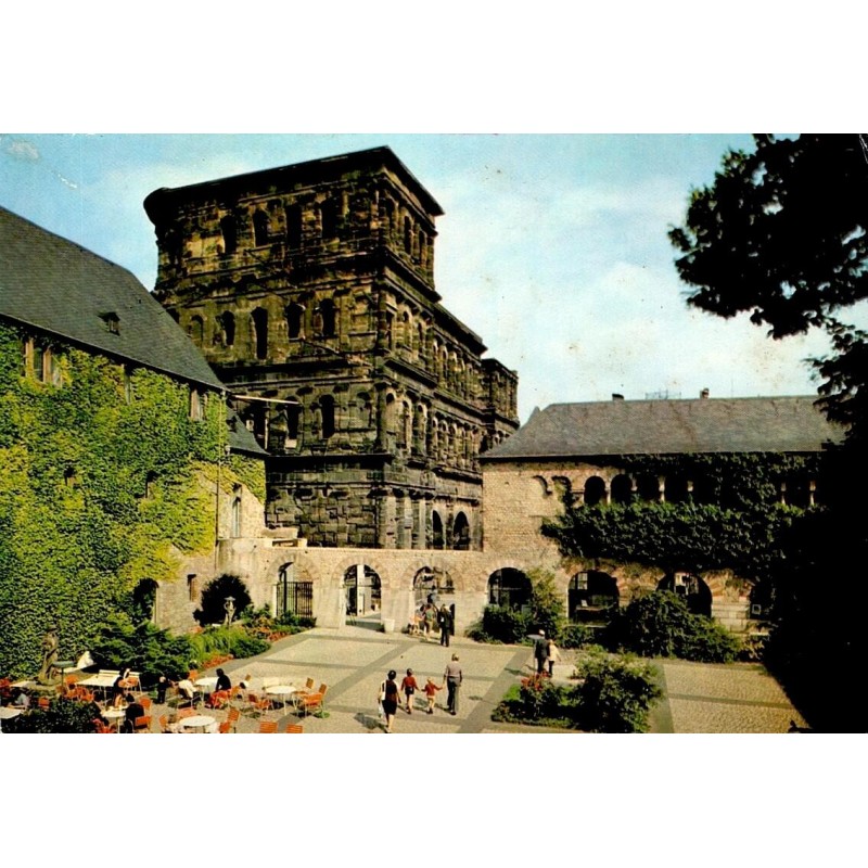 Trier Brunnenhof Porta Nigra Allemagne carte postale ancienne monument romain Trèves
