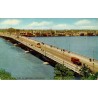 Bagdad pont du roi Fayçal II sur le Tigre avec voitures cyclistes et piétons vers 1950