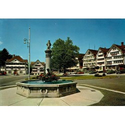 CPM Gais Suisse Dorfplatz place du village fontaine et maisons traditionnelles d'Appenzell