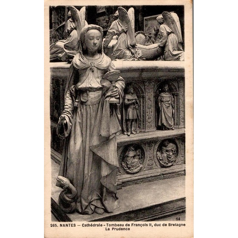 Carte postale ancienne du tombeau de François II duc de Bretagne et de l’allégorie de La Prudence à la Cathédrale de Nantes