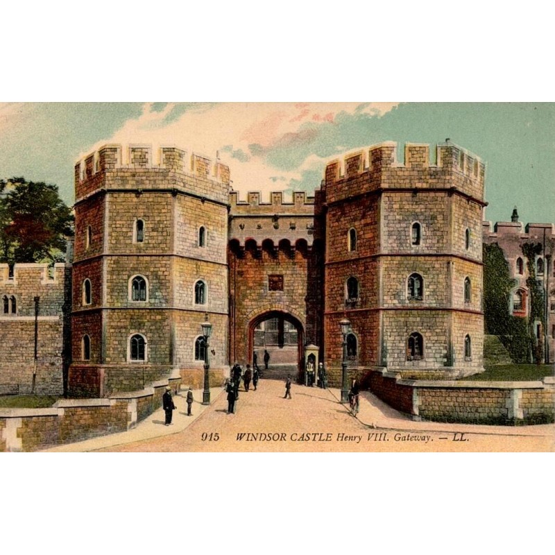 CPA Windsor Castle Henry VIII Gateway château de Windsor Angleterre