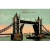 CPA Londres Tower Bridge ouvert avec bateau à vapeur sur la Tamise