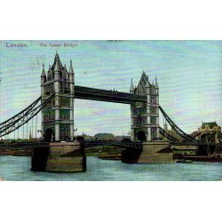 CPA Londres Tower Bridge et bateaux sur la Tamise E.F.A. Series 521