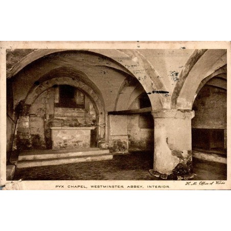 CPA Londres Westminster Abbey intérieur Pyx Chapel circulée en 1930