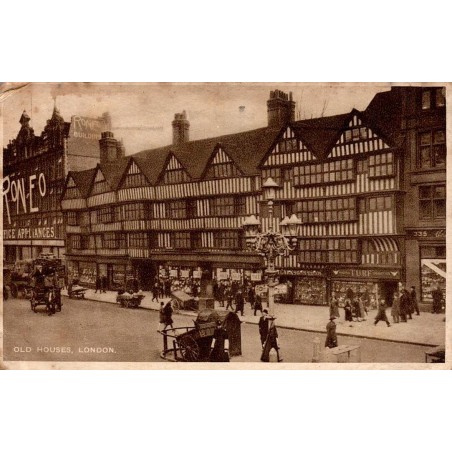 CPSM Londres Old Houses maisons anciennes à colombages et rue animée en 1930