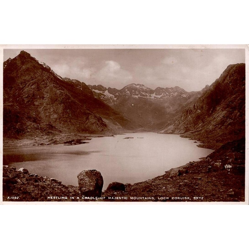 CPSM île de Skye Loch Coruisk entouré des montagnes des Cuillin en Écosse