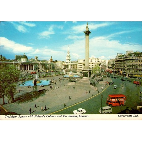 CPSM Londres Trafalgar Square colonne Nelson et autobus rouges vers The Strand