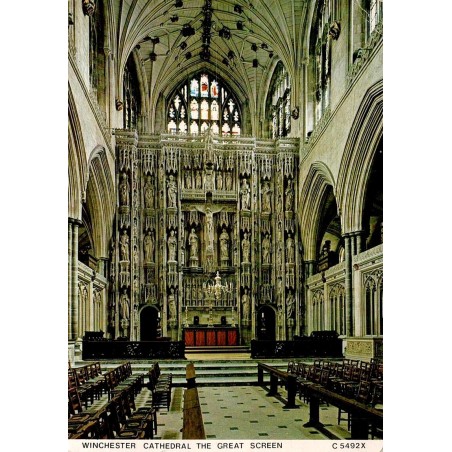 CPM Winchester Cathedral intérieur et Great Screen gothique dans le Hampshire en Angleterre