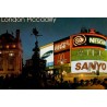 CPM Londres Piccadilly Circus enseignes lumineuses et fontaine d’Éros dans les années 1990