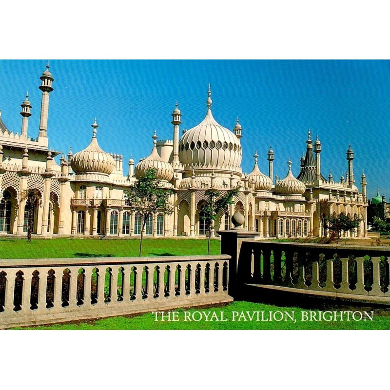 CPM Brighton Royal Pavilion palais aux dômes et minarets dans l’East Sussex en Angleterre