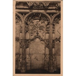 19 - BOURG (Ain) - Eglise de Brou - Détails de l'Oratoire de Marguerite d'Autriche- Le P.M. allégorique