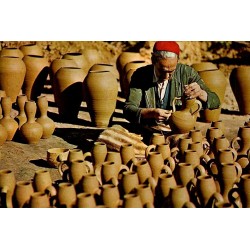 CPM Nabeul potier tunisien fabriquant des poteries traditionnelles en Tunisie