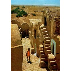 CPM Ksar Hadada ruelle, escaliers et ghorfas traditionnelles du Sud tunisien