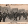 CPA Paris général Archinard passant en revue le 23e Colonial avant le départ pour le Maroc