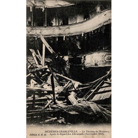 CPA Mézières intérieur du théâtre détruit après le départ des Allemands en novembre 1918