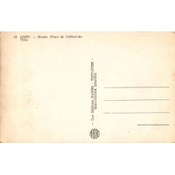 Carte postale ancienne Agen – Musée et Place de l’Hôtel de Ville CPA