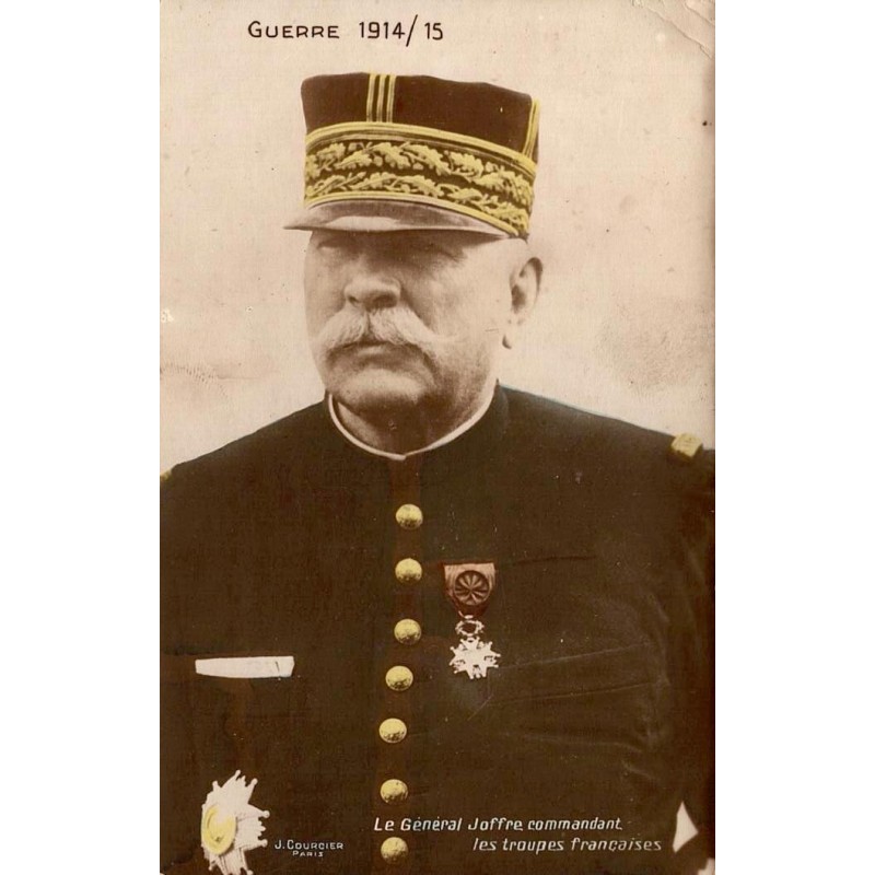 CPA portrait du général Joffre commandant les troupes françaises pendant la guerre 1914-1915