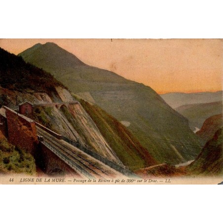 CPA ligne de La Mure au passage de la Rivoire dominant les gorges du Drac en Isère