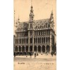CPA Bruxelles Maison du Roi sur la Grand-Place avec attelages