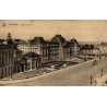 CPSM Bruxelles Palais Royal avec jardins et tramway en 1930