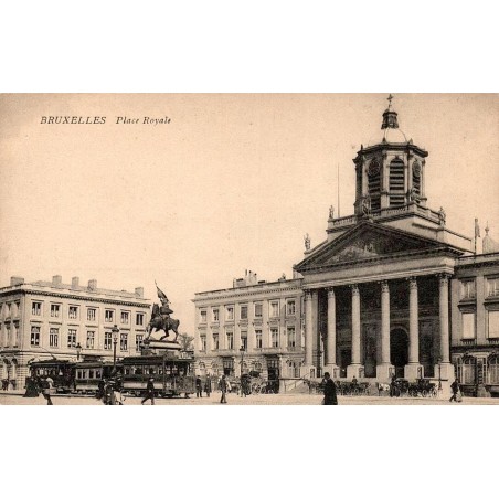 CPA Bruxelles place Royale avec tramway, attelages et église Saint-Jacques