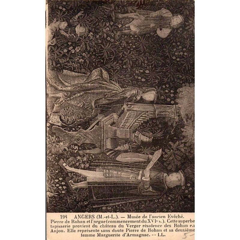 Carte postale ancienne de la Pierre de Rohan et de l’orgue au Musée de l’Ancien Évêché à Angers