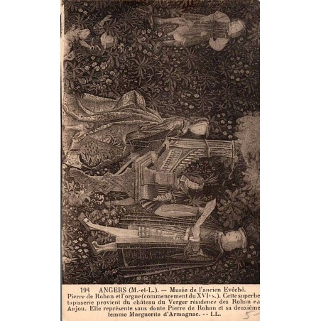 Carte postale ancienne de la Pierre de Rohan et de l’orgue au Musée de l’Ancien Évêché à Angers