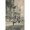 CPA Gand Halle aux draps et Ratskeller avec passants et rails de tramway