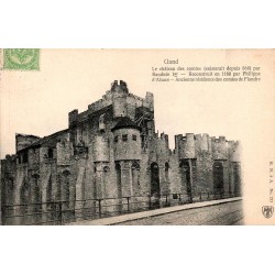 CPA Gand château des Comtes de Flandre Gravensteen et remparts médiévaux
