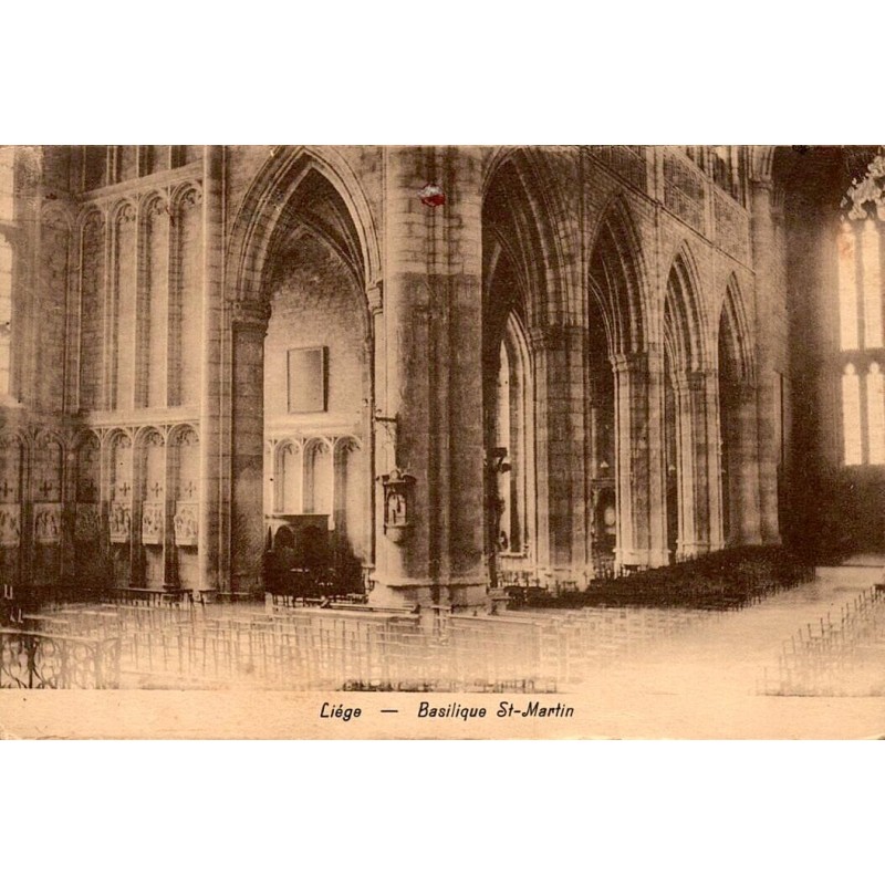 CPA Liège intérieur de la basilique Saint-Martin