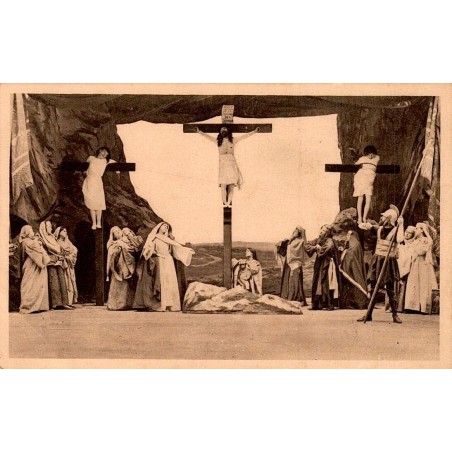 CPA Nancy montrant La Passion et la scène théâtrale du Christ en Croix vers 1905