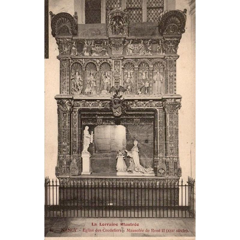 CPA Nancy mausolée de René II dans l’église des Cordeliers