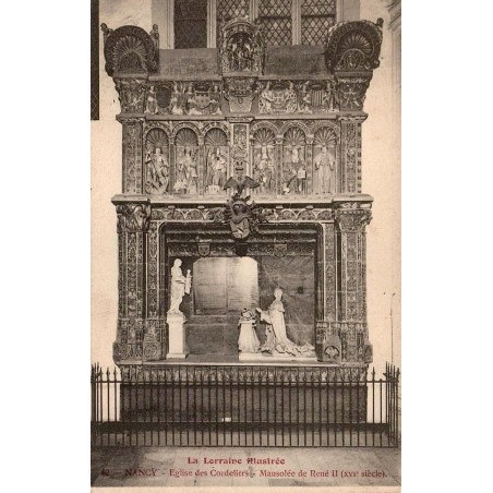 CPA Nancy mausolée de René II dans l’église des Cordeliers