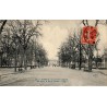 CPA circulée Nancy cours Léopold avec porte Désilles au fond de la promenade