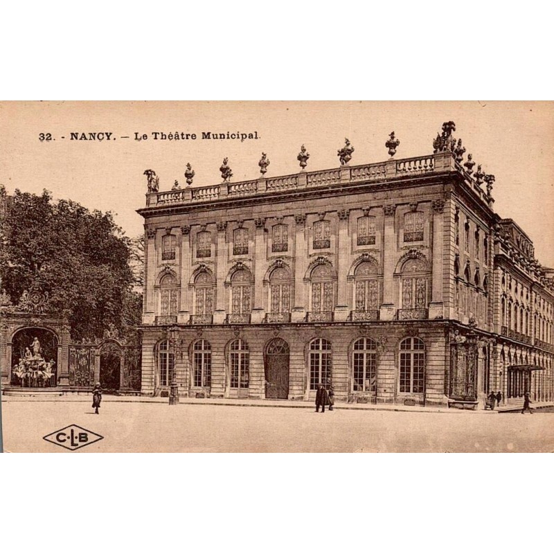 CPA Nancy théâtre municipal de la place Stanislas avec fontaine et grilles Jean Lamour
