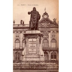 CPA Nancy statue de Stanislas devant l’Hôtel de Ville place Stanislas