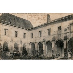 CPA Flavigny-sur-Moselle cloîtres de l’abbaye Saint-Eustase circulée en 1905