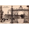 CPA Nancy Place Stanislas avec grilles monumentales de Jean Lamour, carte postale ancienne vierge