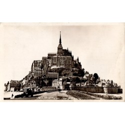 Carte postale ancienne du Mont-Saint-Michel vue générale
